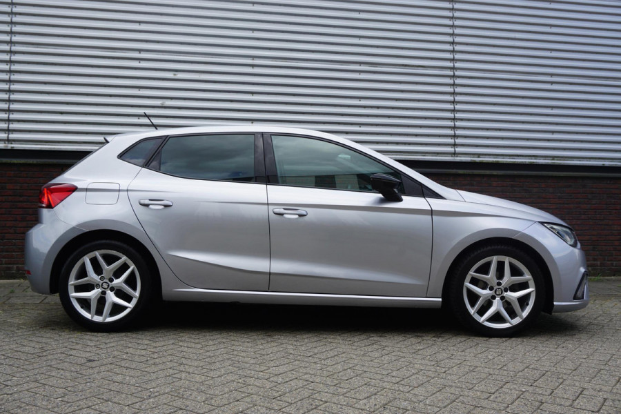 Seat Ibiza 1.0 TSI FR Business Intense/Leer-Alcantara/Carplay /Led!
