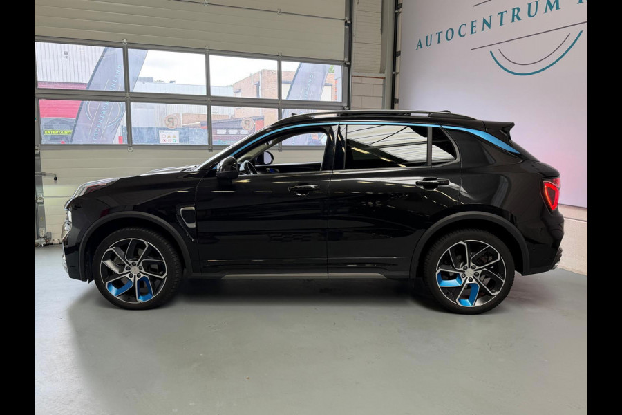 Lynk & Co 01 1.5 261PK Plug-in Hybrid,1 Jaar Bovag Garantie, Pano, Zwarte Hemel, 360 Camera ,Apple Carplay