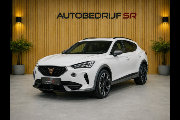 CUPRA Formentor 1.4 e-Hybrid VZ Performance Pano! 360'Camera Trekhaak! Eleck Kofferbak Sfeerverlichting Stoelverwarming Nette Auto