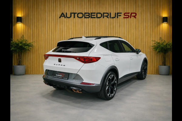 CUPRA Formentor 1.4 e-Hybrid VZ Performance Pano! 360'Camera Trekhaak! Eleck Kofferbak Sfeerverlichting Stoelverwarming Nette Auto