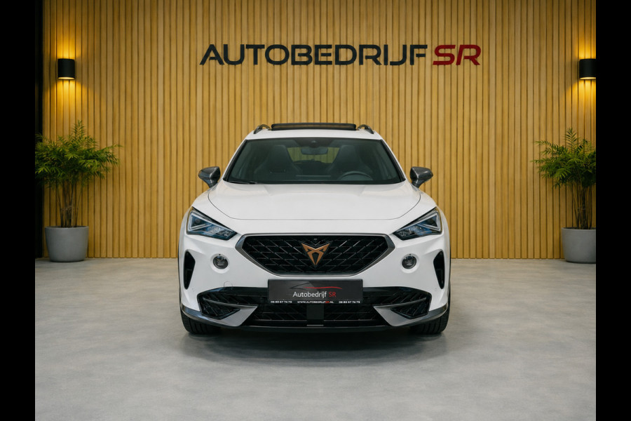 CUPRA Formentor 1.4 e-Hybrid VZ Performance Pano! 360'Camera Trekhaak! Eleck Kofferbak Sfeerverlichting Stoelverwarming Nette Auto