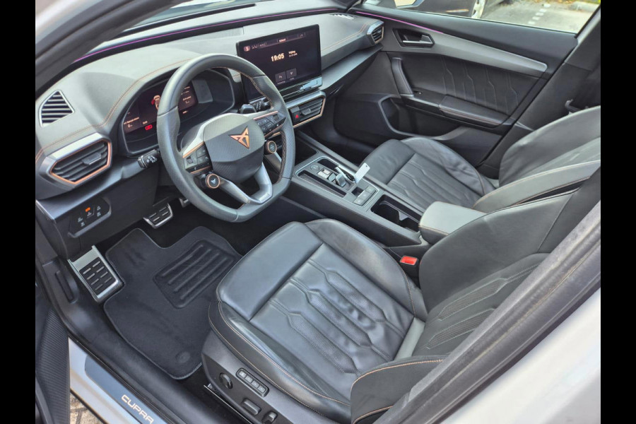 CUPRA Formentor 1.4 e-Hybrid VZ Performance Pano! 360'Camera Trekhaak! Eleck Kofferbak Sfeerverlichting Stoelverwarming Nette Auto