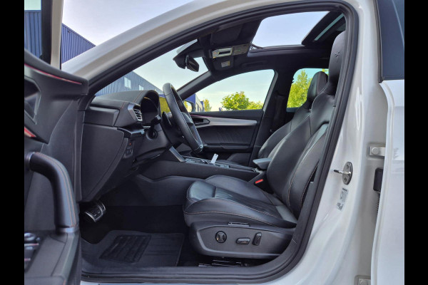 CUPRA Formentor 1.4 e-Hybrid VZ Performance Pano! 360'Camera Trekhaak! Eleck Kofferbak Sfeerverlichting Stoelverwarming Nette Auto