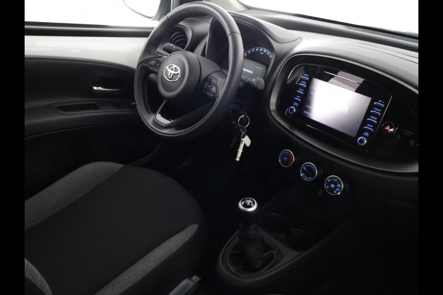 Toyota Aygo X 1.0 VVT-i MT Play Sport | Apple Carplay & AndroidAUTO | Airco | Camera | Privacy Glass |