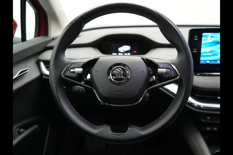 Škoda ENYAQ iV 50 Comfort 55 kWh Dealer O.H | Adaptive Cruise | Camera | Crystal LED | Apple Carplay | Sportstoelen Verwarmd | BLIS | Virtual | Navigatie | DAB | 19"L.M |