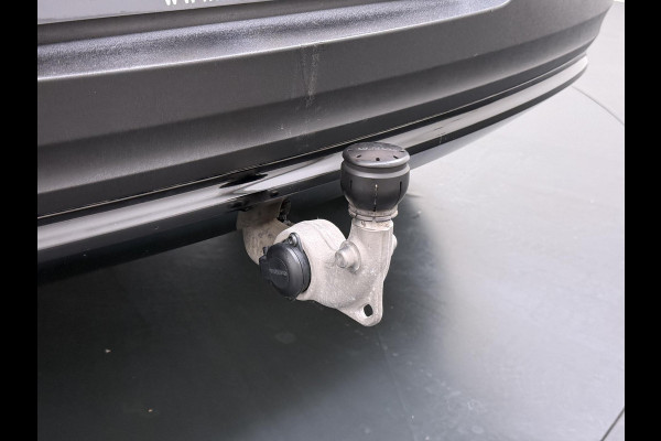 Volvo XC40 Ultimate Recharge Pure 360 CAMERA | PANORAMADAK | ELEKTRISCHE TREKHAAK | STOEL- & STUURVERWARMING | ACHTERUITRIJCAMERA | ELEKTRISCHE ACHTERKLEP | HARMAN KARDON AUDIO | ZEER COMPLEET | ALL-IN PRIJS INCL. 12 MAANDEN BOVAG GARANTIE