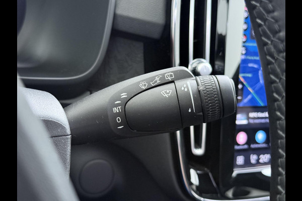 Volvo XC40 Ultimate Recharge Pure 360 CAMERA | PANORAMADAK | ELEKTRISCHE TREKHAAK | STOEL- & STUURVERWARMING | ACHTERUITRIJCAMERA | ELEKTRISCHE ACHTERKLEP | HARMAN KARDON AUDIO | ZEER COMPLEET | ALL-IN PRIJS INCL. 12 MAANDEN BOVAG GARANTIE