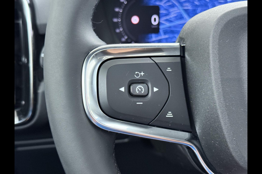 Volvo XC40 Ultimate Recharge Pure 360 CAMERA | PANORAMADAK | ELEKTRISCHE TREKHAAK | STOEL- & STUURVERWARMING | ACHTERUITRIJCAMERA | ELEKTRISCHE ACHTERKLEP | HARMAN KARDON AUDIO | ZEER COMPLEET | ALL-IN PRIJS INCL. 12 MAANDEN BOVAG GARANTIE