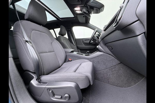 Volvo XC40 Ultimate Recharge Pure 360 CAMERA | PANORAMADAK | ELEKTRISCHE TREKHAAK | STOEL- & STUURVERWARMING | ACHTERUITRIJCAMERA | ELEKTRISCHE ACHTERKLEP | HARMAN KARDON AUDIO | ZEER COMPLEET | ALL-IN PRIJS INCL. 12 MAANDEN BOVAG GARANTIE