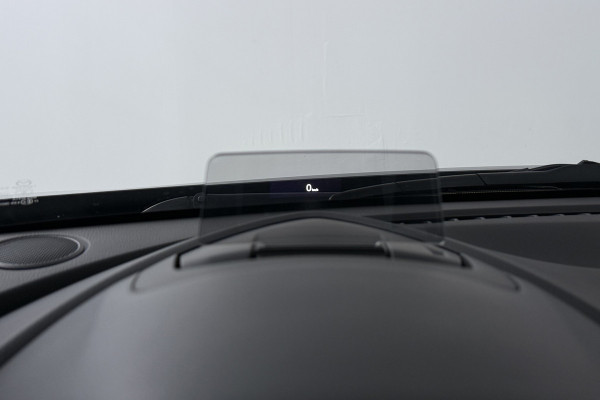 Mazda CX-3 2.0 SkyActiv-G 120 GT-M (TREKHAAK, CAMERA, STOEL/STUURVERWARMING, NAVIGATIE, SENSOREN, TREKHAAK, CRUISE ADAPTIEF)