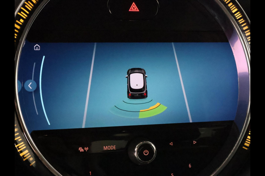 MINI 3-deurs 1.5 Cooper Sports 1499 GT PACK Automaat | Apple Carplay & AndroidAUTO | Parkeersensoren | 1e eigenaar |