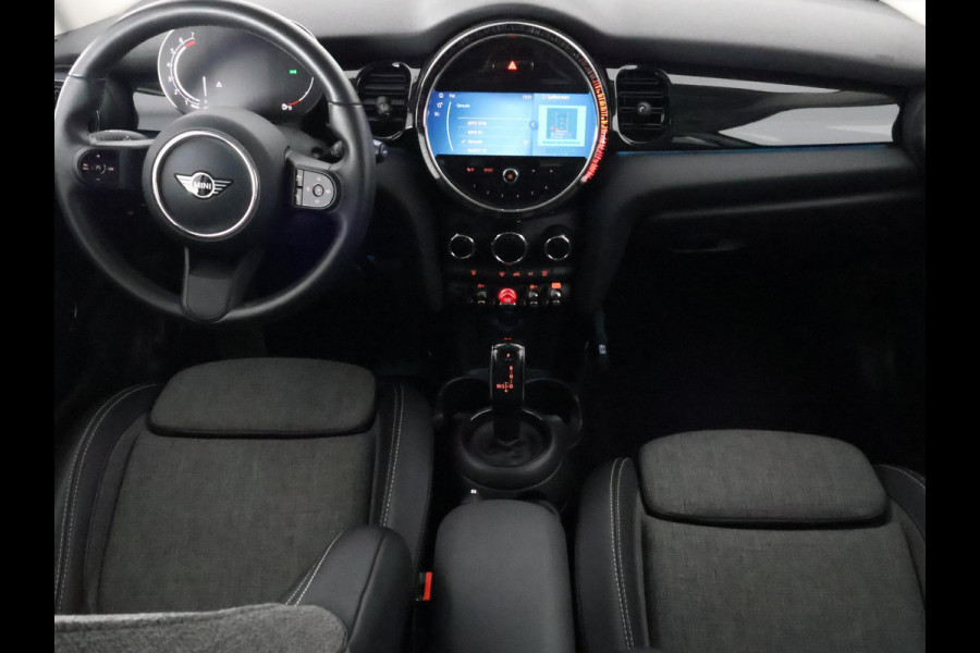 MINI 3-deurs 1.5 Cooper Sports 1499 GT PACK Automaat | Apple Carplay & AndroidAUTO | Parkeersensoren | 1e eigenaar |