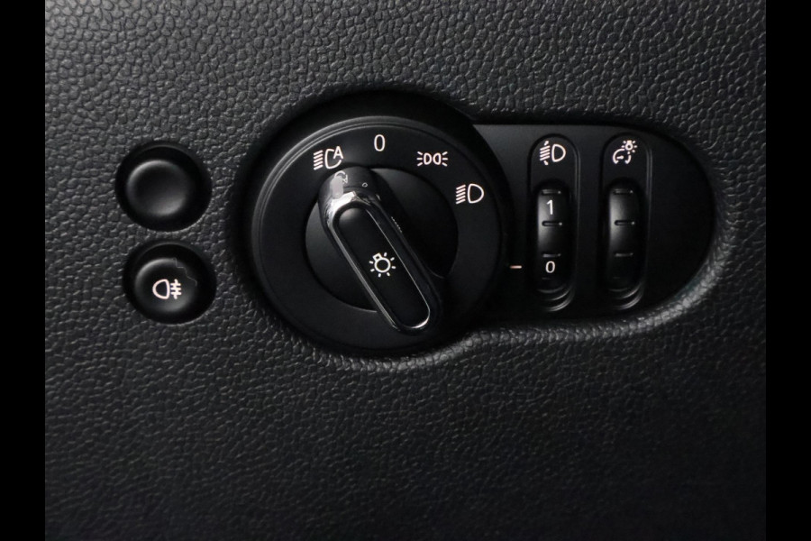 MINI 3-deurs 1.5 Cooper Sports 1499 GT PACK Automaat | Apple Carplay & AndroidAUTO | Parkeersensoren | 1e eigenaar |
