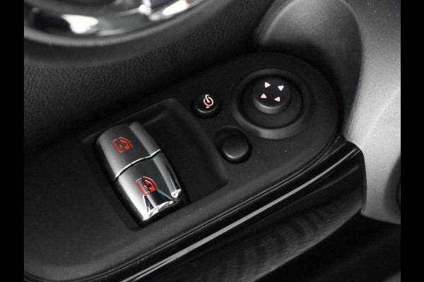 MINI 3-deurs 1.5 Cooper Sports 1499 GT PACK Automaat | Apple Carplay & AndroidAUTO | Parkeersensoren | 1e eigenaar |