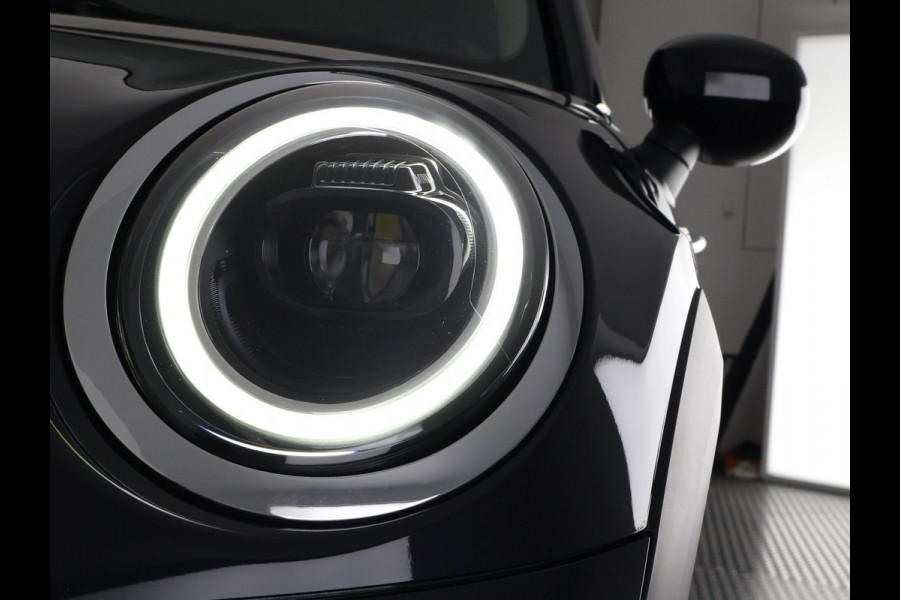 MINI 3-deurs 1.5 Cooper Sports 1499 GT PACK Automaat | Apple Carplay & AndroidAUTO | Parkeersensoren | 1e eigenaar |