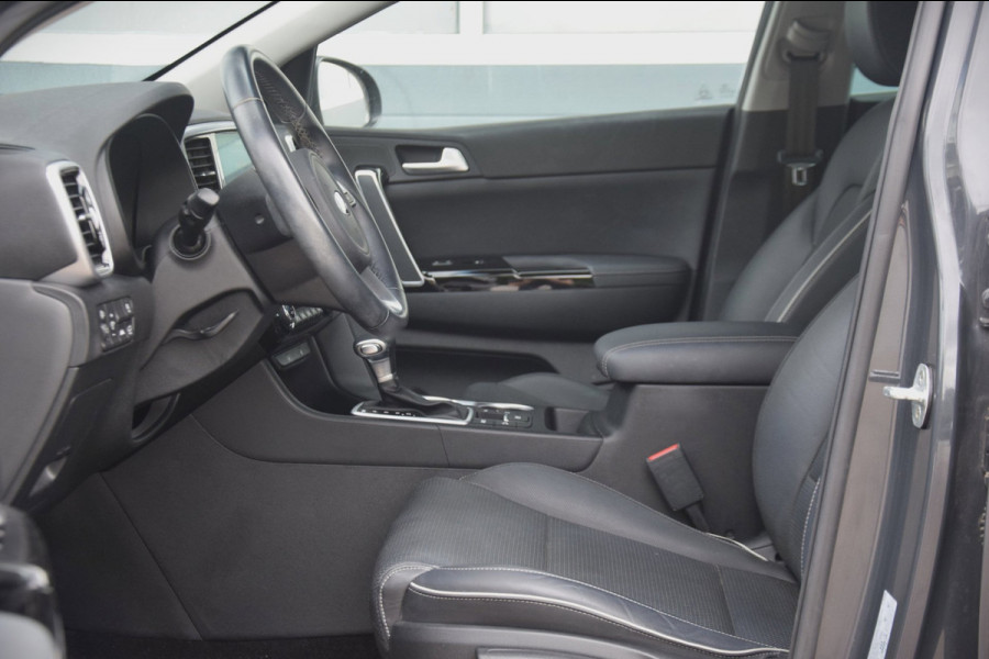 Kia Sportage 1.6 T-GDI Black Edition LEDEREN BEKLEDING/PANORAMADAK/VOORSTOELEN VERWARMD