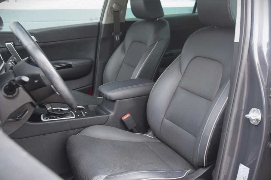 Kia Sportage 1.6 T-GDI Black Edition LEDEREN BEKLEDING/PANORAMADAK/VOORSTOELEN VERWARMD