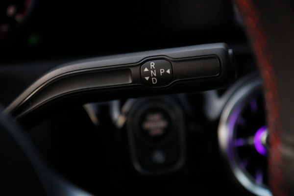 Mercedes-Benz A-Klasse A250 AMG 4Matic / PANO / CAMERA / KEYLESS / DODEHOEK / STOELVERW