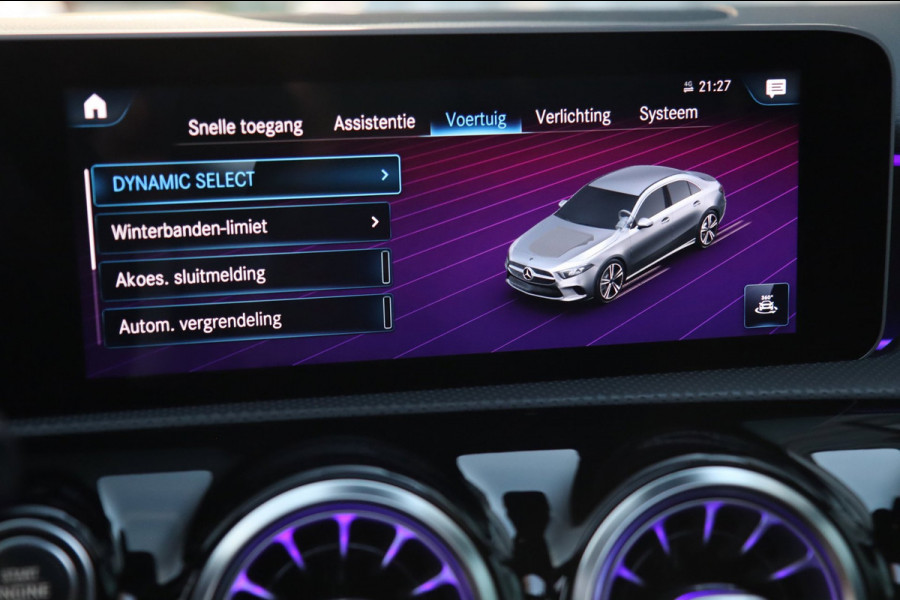 Mercedes-Benz A-Klasse A250 AMG 4Matic / PANO / CAMERA / KEYLESS / DODEHOEK / STOELVERW