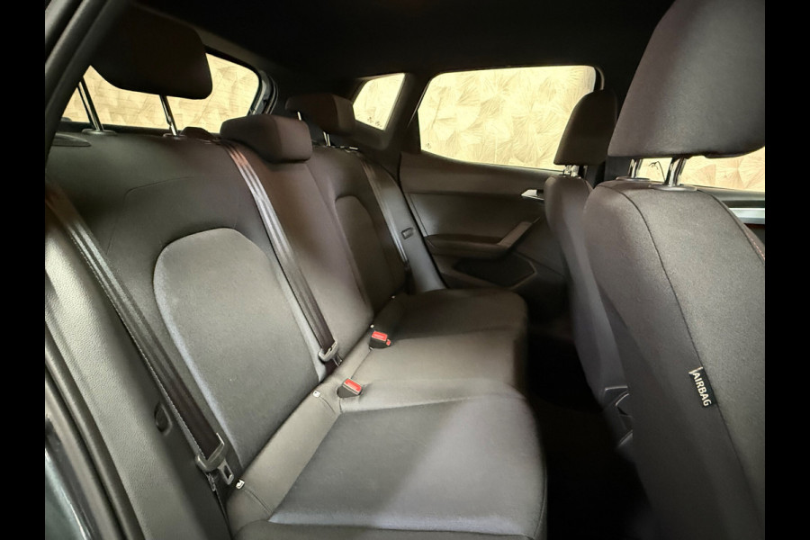 Seat Arona 1.0 EcoTSI FR Business Connect | Led | Sfeerverlichting | Parkeersensoren | Carplay