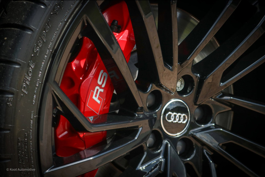 Audi RS4 Avant 2.9 TFSI Quattro | Stage 2 | Miltek | Pano | B&O | Matrix | Massage.