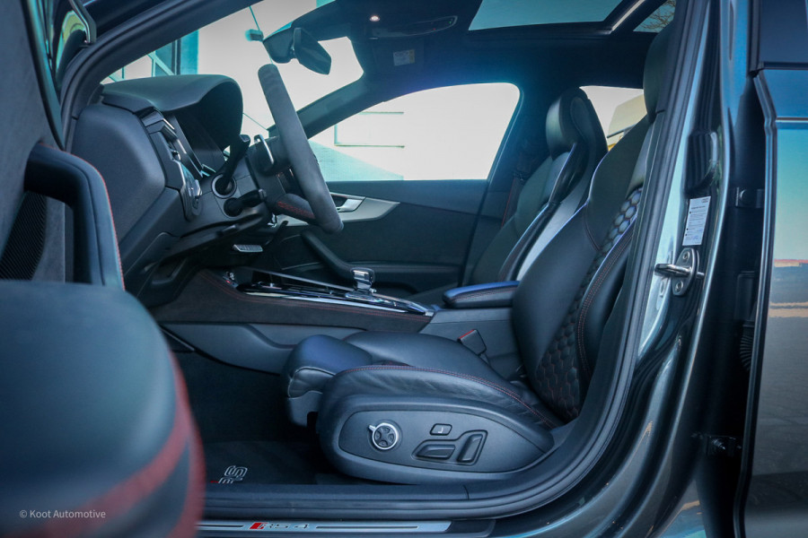 Audi RS4 Avant 2.9 TFSI Quattro | Stage 2 | Miltek | Pano | B&O | Matrix | Massage.
