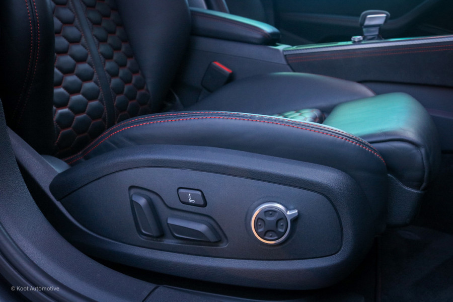 Audi RS4 Avant 2.9 TFSI Quattro | Stage 2 | Miltek | Pano | B&O | Matrix | Massage.