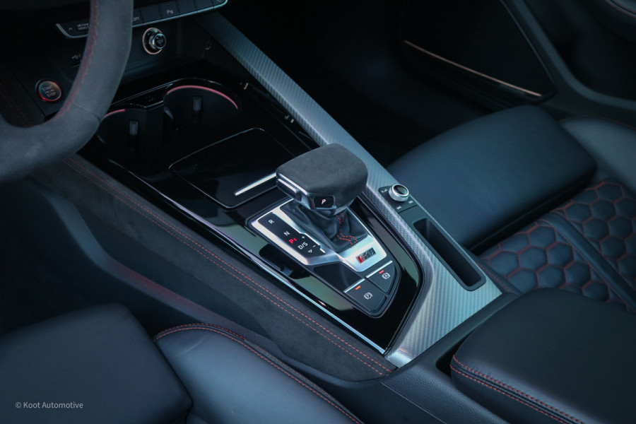 Audi RS4 Avant 2.9 TFSI Quattro | Stage 2 | Miltek | Pano | B&O | Matrix | Massage.