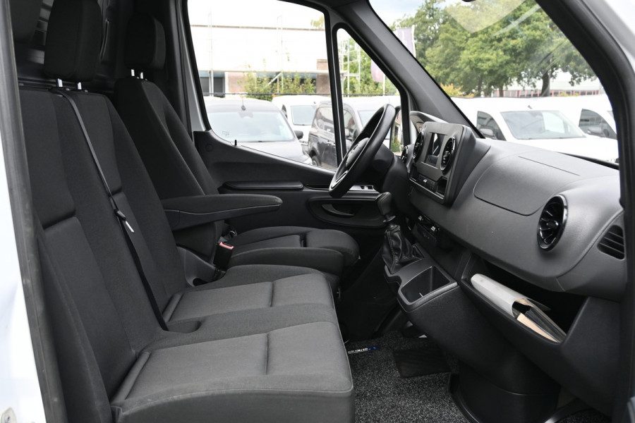 Mercedes-Benz Sprinter 315 CDI L2H2 RWD Werkplaats inrichting, Geveerde stoel, Camera