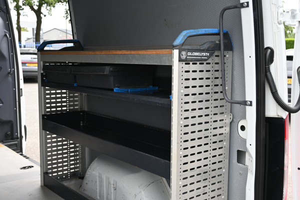 Mercedes-Benz Sprinter 315 CDI L2H2 RWD Werkplaats inrichting, Geveerde stoel, Camera