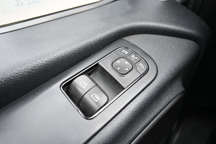 Mercedes-Benz Sprinter 315 CDI L2H2 RWD Werkplaats inrichting, Geveerde stoel, Camera