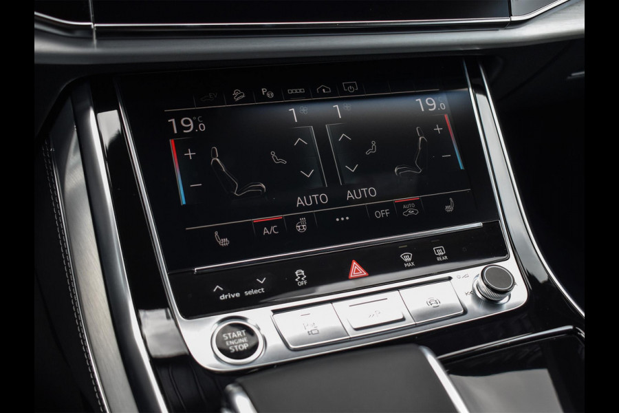 Audi Q8 55 TFSI e quattro Pro Line S Memory seats | 360 Camera | Keyless | Soft close | Adaptive cruise | Panoramadak | B&O sound | Achterbank verwarmd | Ambiance interieur | El. trekhaak