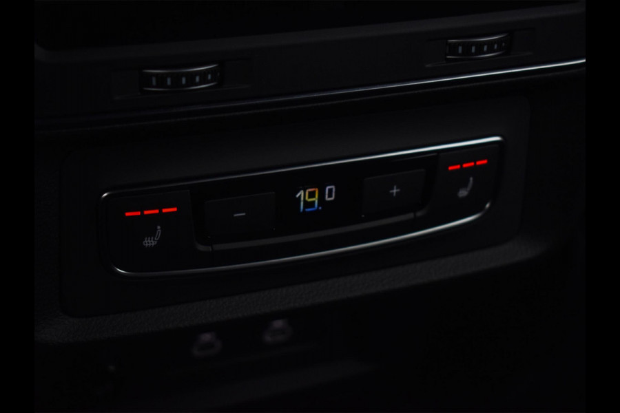 Audi Q8 55 TFSI e quattro Pro Line S Memory seats | 360 Camera | Keyless | Soft close | Adaptive cruise | Panoramadak | B&O sound | Achterbank verwarmd | Ambiance interieur | El. trekhaak