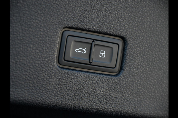 Audi Q8 55 TFSI e quattro Pro Line S Memory seats | 360 Camera | Keyless | Soft close | Adaptive cruise | Panoramadak | B&O sound | Achterbank verwarmd | Ambiance interieur | El. trekhaak