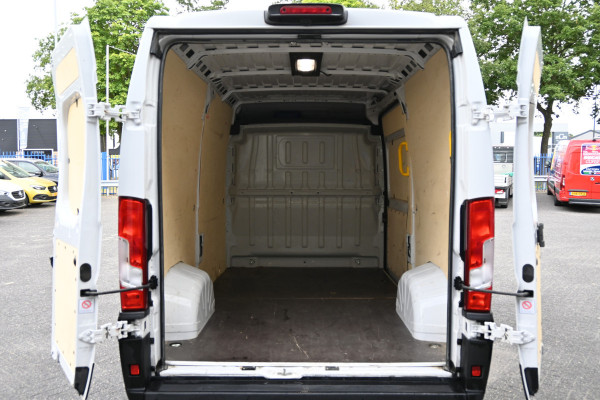 Fiat Ducato L2H2 2.2 MultiJet 140 pk 3.5t Camera, Cruise control, 270 Graden deuren