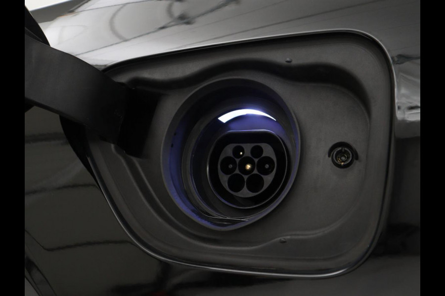 Volvo V60 2.0 T6 Plug-in hybrid AWD Core Bright | SOH 97.0% | Leder | Harman/Kardon | 360 camera | Stuur/stoel verwarming | Carplay | Climate control | Memory | Full LED |