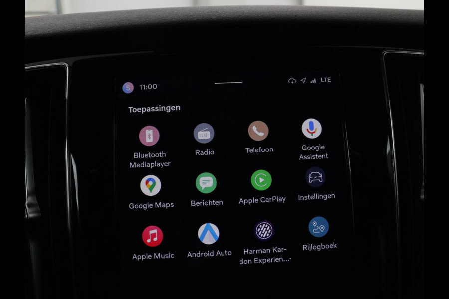 Volvo V60 2.0 T6 Plug-in hybrid AWD Core Bright | SOH 97.0% | Leder | Harman/Kardon | 360 camera | Stuur/stoel verwarming | Carplay | Climate control | Memory | Full LED |