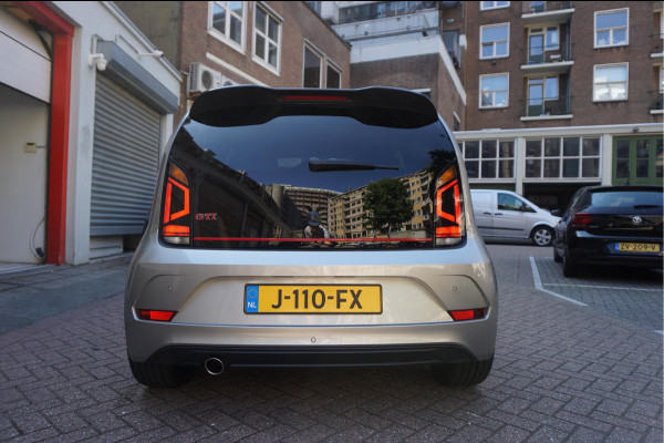 Volkswagen up! 1.0 TSI GTI | Pano-dak | ca € 3.000,- upgrades | Sfeerverlichting | High Performance Audio |