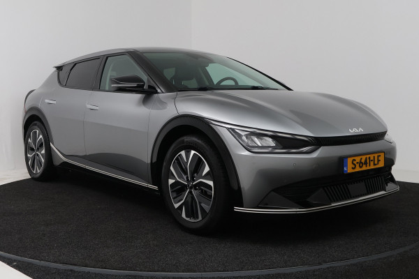 Kia Ev6 Plus 77.4 kWh (100% Soh, STUUR-/STOELVERWARMING, ADAPTIEVE CRUISE, AUTOPILOT, CAMERA, SFEERVERLICHTING, LEDER, MEMORY)