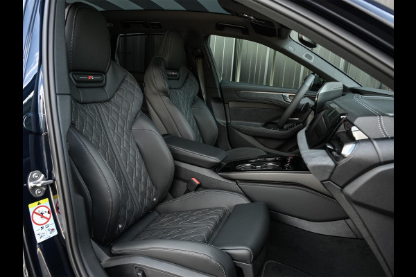 Audi A6 Avant 2.0 e-hybrid quattro S edition Competition | 5 jr Garantie | Panoramadak | B&O | Stoelventilatie en Massage | 360 Camera | Luchtvering | Ambiance Interieur | Achterasbesturing | Carbon Inleg | Head-Up | S-Seats | Passagiers Display |