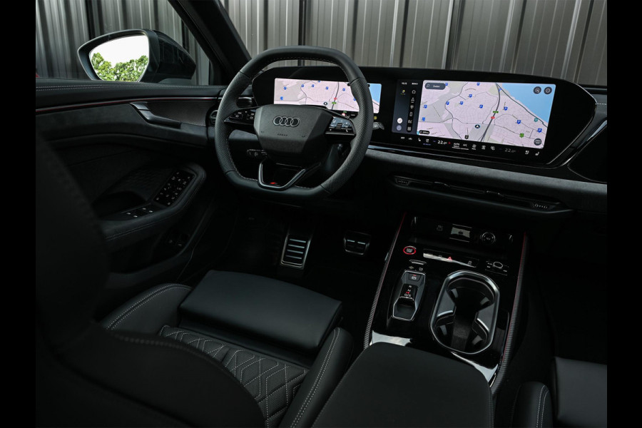 Audi A6 Avant 2.0 e-hybrid quattro S edition Competition | 5 jr Garantie | Panoramadak | B&O | Stoelventilatie en Massage | 360 Camera | Luchtvering | Ambiance Interieur | Achterasbesturing | Carbon Inleg | Head-Up | S-Seats | Passagiers Display |