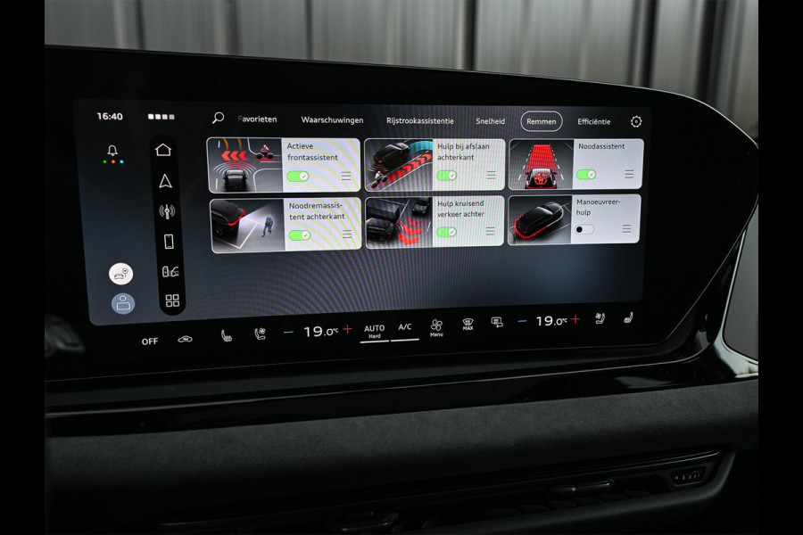 Audi A6 Avant 2.0 e-hybrid quattro S edition Competition | 5 jr Garantie | Panoramadak | B&O | Stoelventilatie en Massage | 360 Camera | Luchtvering | Ambiance Interieur | Achterasbesturing | Carbon Inleg | Head-Up | S-Seats | Passagiers Display |