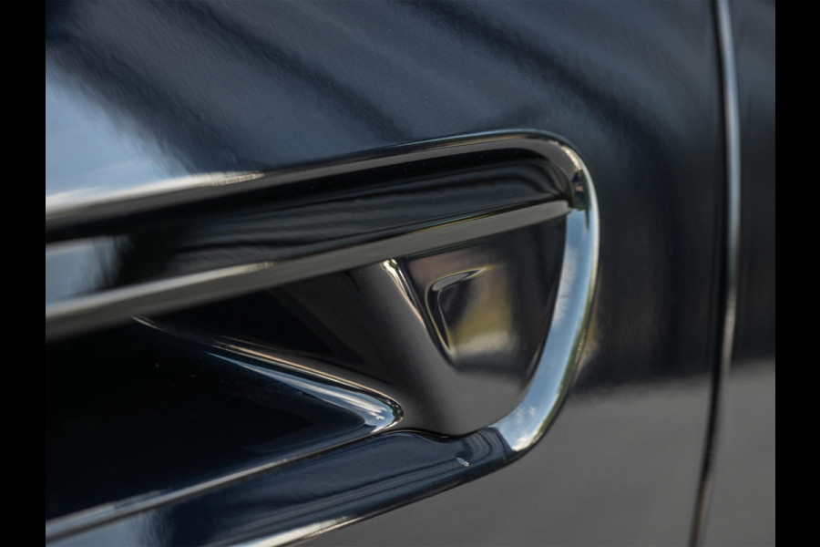 Audi A6 Avant 2.0 e-hybrid quattro S edition Competition | 5 jr Garantie | Panoramadak | B&O | Stoelventilatie en Massage | 360 Camera | Luchtvering | Ambiance Interieur | Achterasbesturing | Carbon Inleg | Head-Up | S-Seats | Passagiers Display |