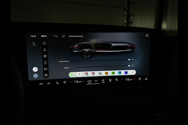 Audi A6 Avant 2.0 e-hybrid quattro S edition Competition | 5 jr Garantie | Panoramadak | B&O | Stoelventilatie en Massage | 360 Camera | Luchtvering | Ambiance Interieur | Achterasbesturing | Carbon Inleg | Head-Up | S-Seats | Passagiers Display |