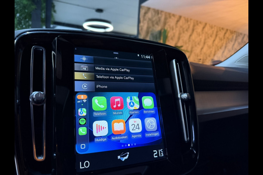 Volvo XC40 1.5 T5 Recharge Inscription Expression SOH 96%|Pano|CarPlay|ACC|Keyless|Elektr.Achterklep|Getint|LED|Rijklaar