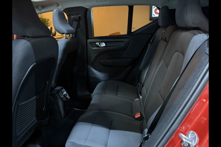 Volvo XC40 1.5 T5 Recharge Inscription Expression SOH 96%|Pano|CarPlay|ACC|Keyless|Elektr.Achterklep|Getint|LED|Rijklaar
