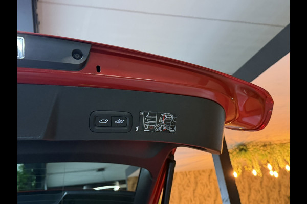 Volvo XC40 1.5 T5 Recharge Inscription Expression SOH 96%|Pano|CarPlay|ACC|Keyless|Elektr.Achterklep|Getint|LED|Rijklaar