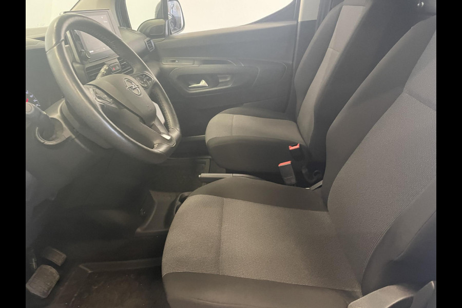 Opel Combo 130pk L1H1 Automaat Sport-Edition Airco Navi Parkeersensoren Trekhaak Cruise control