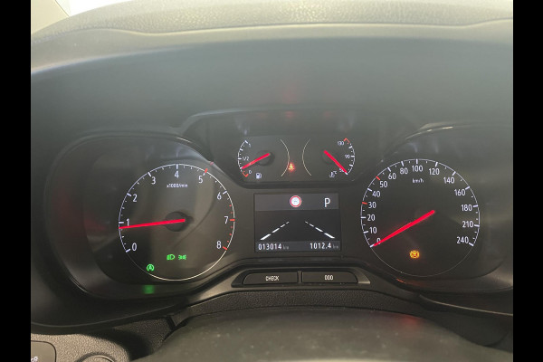Opel Combo 130pk L1H1 Automaat Sport-Edition Airco Navi Parkeersensoren Trekhaak Cruise control