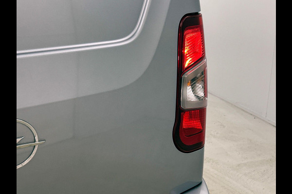 Opel Combo 1.5 BlueHDi 130PK L2 Automaat Apple Carplay/Android Auto Navigatie Trekhaak Airco Camera Cruise Control Parkeersensoren DAB